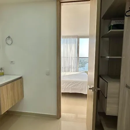 Luxury Vista 26th Floor *