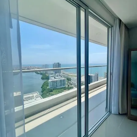 Luxury Vista 26th Floor Apartment