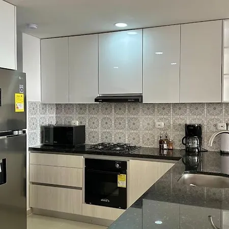 Luxury Vista 26th Floor Apartment *